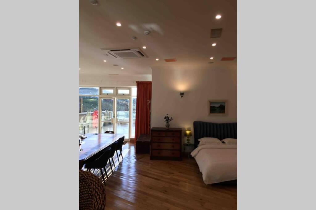 The Loft @ Clifden Bay Apartments Екстериор снимка