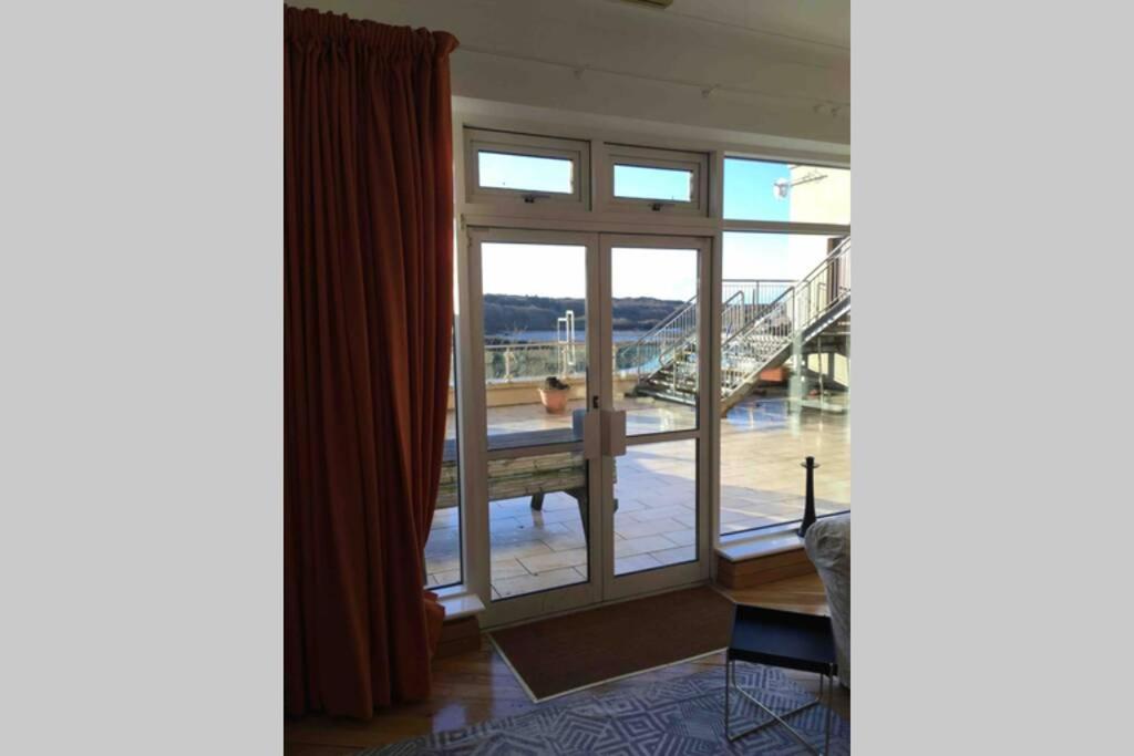 The Loft @ Clifden Bay Apartments Екстериор снимка